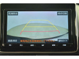 バックガイドモニターで、後方を確認しながら安心して駐車することができます。運転初心者も熟練者も必須の機能ですよ!