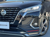 最新式はLEDヘッドランプですね。瞬時に明るい光が夜間の運転をぐっと楽にしてくれますよ。