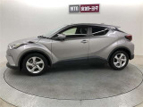 トヨタ自慢の&ldquo;まるごとクリーニング&rdquo;を施工済!ボディーはもちろん、タイヤ・ホイールまで、ピッカピカ☆♪比べてください、自信があります!)