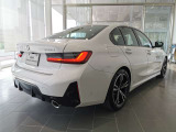 BMWプレミアムセレクション前橋では、高年式低走行モデルからMモデル、年式が経ちなかなかディーラーでは見かけないモデルまで幅広いラインナップで認定中古車を取り扱っております。品質に自信があります。