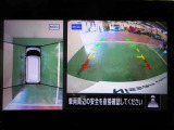 アラウンドビューモニターで車庫入れも空から見ている様に駐車できラクラクです。