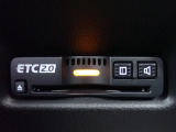 ■【ETC車載器】が装備されています。セットアップをしてお渡しとなり、ETCカードを差し込むだけで高速道路の利用が可能です。
