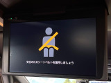【フリップダウンモニター】大画面モニターで後席でもエンタメをお楽しみいただけます。小さなお子様にも大人気の装備です♪