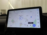 スマホをクルマとつなぐだけで、おなじみのアプリをディスプレイオーディオ上で気軽に使えるようになります。スマホと同じ感覚の画面タッチ操作はもちろん、ハンズフリー通話や各種機能を音声操作出来ます(^^)/