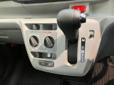 クルマの状態と評価点数を開示し、図解で表示いたしております。車両状態検査書はこちらの車両ページで閲覧できます。(※一部評価書が未設置の車両がある場合がございます)