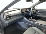 見通しのよいすっきりとした視界で、誰でも運転しやすいです。運転のしやすさは疲れにくさにも繋がりますよ♪