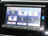 ナビゲーションは純正メモリーナビ(VXM-164VFi)を装着しております。AM、FM、CD、DVD再生、Bluetooth、フルセグTVがご使用いただけます。初めて訪れた場所でも安心ですね!