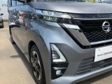 ハロゲンヘッドランプの約2倍の光量でより明るく照らし、消費電力が少なく済む、LEDヘッドランプとフォグランプ!夜間走行時の視認性を高め、とても安心です♪