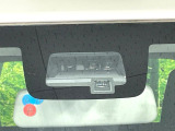【スズキ セーフティサポート】走行中に前方の車両等を認識し、衝突しそうな時は警報とブレーキで衝突回避と被害軽減をアシスト。より安全にドライブをお楽しみいただけます。