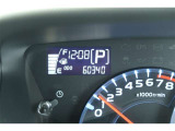トヨタ認定中古車には1年間走行距離無制限の『ロングラン保証』がついています。年式は問わず、全国約5,000ヶ所のトヨタのお店で保証修理を受けることができます。