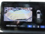 リアカメラ装備で後退時も安心です。リバース連動で画面が切り替わるのでとても便利です。