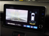 ◆リアワイドカメラシステム◆3種類の表示で後方確認をサポート♪セレクトレバーを「R」の位置に入れるとカメラ画像に切り替え。ノーマルビューでは従来のリアカメラと同様の標準的なビューで表示します!
