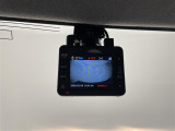 【純正前後ドライブレコーダー】映像・音声などの運転中の記録を残します。事故などを起こした起こされた時の証拠になりえますので、もしも時でも安心ですね。
