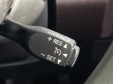 【クルーズコントロール】高速道路もラクラク走行。アクセルを離しても一定速度で走行ができ、長距離運転時の負担を軽減!加速・減速も簡単なスイッチ操作で調整できます。