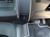 運転席シートヒーターもございます。