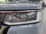 LEDヘッドライトは、点灯の瞬間から最大光量を発揮し、突然暗くなるトンネルなどでの安定感を高めます。