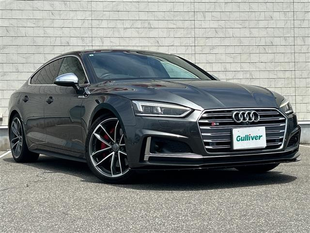 アウディ S5スポーツバック 