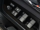 電動格納式ドアミラー・パワーウインドウを装備しています。