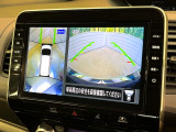 【アラウンドビューモニター】専用のカメラにより、上から見下ろしたような視点で360度クルマの周囲を確認することができます☆死角部分も確認しやすく、狭い場所での切り返しや駐車もスムーズに行えます。