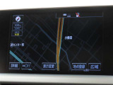 メーカー装着のナビを装備しております。