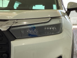 LEDヘッドライトは、点灯の瞬間から最大光量を発揮し、突然暗くなるトンネルなどでの安定感を高めます。