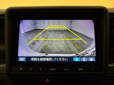 【バックカメラ】リバースにするだけで映ります、後方の安全確認や、狭い駐車場での車庫入れ、雨の日や夜間など視界の悪い時に便利です!安全にバックする為には欠かせない装備です。
