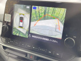 【アラウンドビューモニター】専用のカメラにより、上から見下ろしたような視点で360度クルマの周囲を確認することができます☆死角部分も確認しやすく、狭い場所での切り返しや駐車もスムーズに行えます。