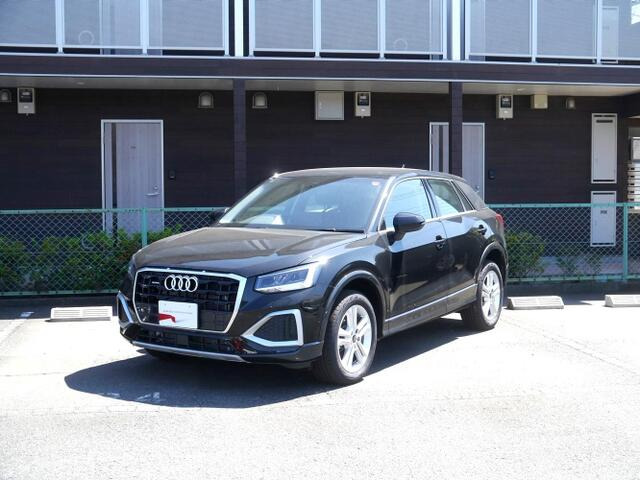 アウディ Q2 