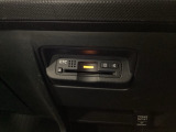 ETC車載器付。ETCが使用可能な道路通行料はキャッシュレスでスマートに走行できます。再セットアップして納車致します。