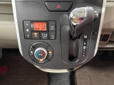 オートエアコンで操作も簡単です♪寒い冬も暑い夏でも車内快適!