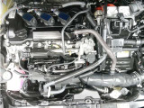 まるまるクリンでは自分では清掃しにくいエンジンルームも綺麗に清掃してあります!