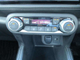 オートエアコンですので、車内を快適な空間に出来ます♪