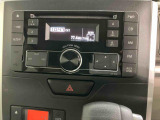 たとえばダイハツのお店にある、たくさんのスマアシ搭載車は、正常に作動する事をしっかり確認します。