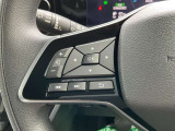 テレビや音楽等の音量調節が簡単に操作できる、便利なステアリングスイッチ付き車です。ハンドル部分で簡単に操作できるので、前方から視線を逸らすことなく運転が出来、大変便利です◎