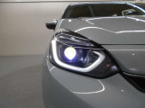 最新のLEDヘッドライトで、より明るく遠くまで照らします!