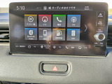 Honda CONNECTディスプレーを装備しております。Honda CONNECT対応で便利が広がったナビディスプレーです。機能は増えても快適な操作性はそのままです。