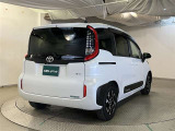 「中古車ハイブリッド保証」ハイブリッド機構を無償で保証します。保証期間は、初度登録年月から10年、またはロングラン保証が終了後3年間。ただし累計走行距離が20万km以内です。