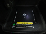 ワイヤレス充電器を装備しています。自動車保険もお任せ下さい。Honda自動車保険あんしんプランと長期プランでより一層も安心をプラスしてご案内いたします。