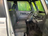 運転席シート廻りは使用感も少なく、良好な状態となっています。丁寧に使われていたことがよくわかりますね。