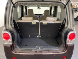 【トランク】積み込みやすくて、たっぷり積める荷室です。シートアレンジできるものは、乗車人数と荷物の量や大きさによってシートを動かすことができるので、より快適なドライブが可能です!