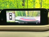 【360&deg;ビューモニター】専用のカメラにより、上から見下ろしたような視点で360度クルマの周囲を確認することができます☆死角部分も確認しやすく、狭い場所での切り返しや駐車もスムーズに行えます。