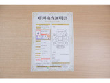 【車両検査証明書】店頭にてクルマの状態が一目で分かる検査証明書を公開中。トヨタ認定検査員が厳しく査定し、状態を点数と図解で表示しています。修復歴はもちろん、傷やヘコミの箇所や程度がご確認いただけます。