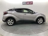 万が一の場合に相談できる自動車保険やJAFも取扱いしています。土日も対応してますよ ♪♪