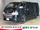 力強い2.8Lディーゼルエンジンと4WDを備え、ビジネスからレジャーまで幅広く活躍するハイエースバン S-GL DARK2