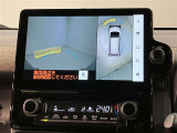 全周囲カメラ付きで車庫入れも安心ですね。