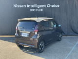 納車前に点検整備をさせていただきます。もちろん全車走行距離無制限のワイド保証付きですので安心してお乗りいただけます。