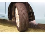 タイヤサイズ 175/65R15。