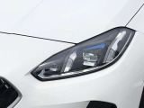 LEDのパワフルな白色光は太陽光の特性に近く、優れた視認性を発揮します。