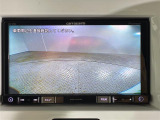 【バックモニター】後ろのカメラの映像がモニターに映し出されるので、後方の見えない死角や、障害物との距離感などもしっかり安全確認することができます!