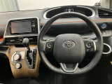 見通しのよいすっきりとした視界で、誰でも運転しやすいです。運転のしやすさは疲れにくさにも繋がりますよ♪
